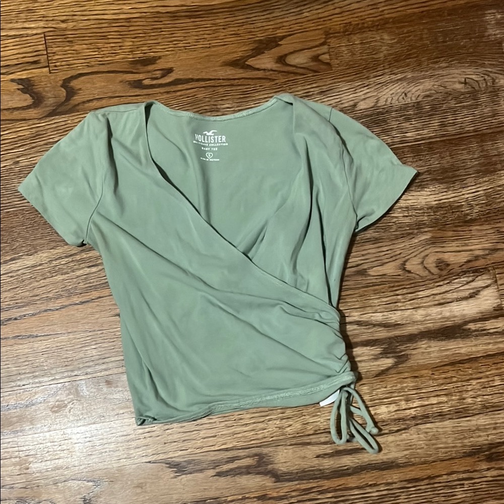 Hollister Green Wrap Blouse Short Sleeve Tie Front